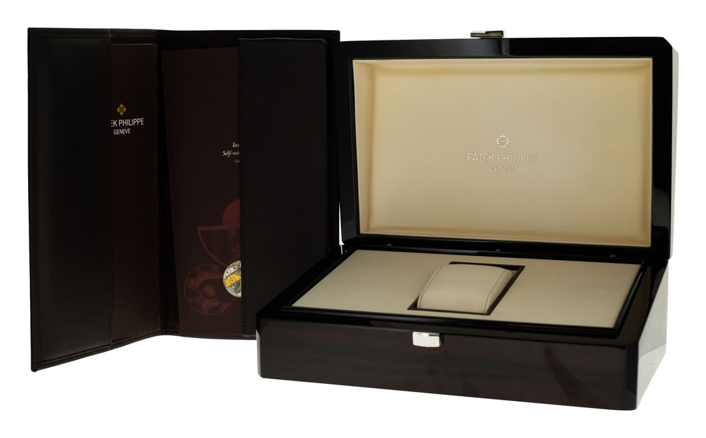 Patek Philippe Calatrava 5296G-001 Image 5